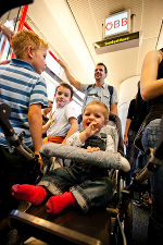 Auch Kinder fahren gerne mit der S-Bahn © Tom Lamm