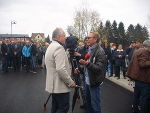 Bgm. Alfred Lenz (l.) im Gespräch mit ORF-"Wetterfrosch" Pauli Prattes. © Gem. Heimschuh Bgm. Alfred Lenz (l.) im Gespräch mit ORF-"Wetterfrosch" Pauli Prattes.