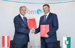 BM Alois Stöger (l.) und LR Mag. Jörg Leichtfried unterzeichneten ein 23,5 Millionen € schweres Investitionsprogramm. © bmvit/Astrid Knie BM Alois Stöger (l.) und LR Mag. Jörg Leichtfried unterzeichneten ein 23,5 Millionen € schweres Investitionsprogramm.