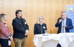 LR Anton Lang (r.) diskutierte bei "Gemeinsam Energiezukunft gestalten" in Stainach-Pürgg. © Bilder: Energie Agentur Steiermark; Verwendung bei Quellenangabe honorarfrei LR Anton Lang (r.) diskutierte bei "Gemeinsam Energiezukunft gestalten" in Stainach-Pürgg. © Bilder: Energie Agentur Steiermark; Verwendung bei Quellenangabe honorarfrei