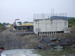 Die Arbeiten an der 124 Meter langen Raabbrücke laufen auf Hochtouren