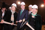 EU-Abgeordnete Hella Ranner, LH Voves und LR Edlinger-Ploder (v. l.). © Landespressedienst