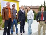 v.l.: Ing. Theodor Obrietan (Fa. Massivbau), Benjamin Doppelhofer (Polier), LR Mag. Kristina Edlinger-Ploder, Sabine Klemenjak (Bauleiterin), DI Johannes Köberl (FA 18B).
