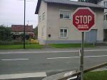 Anscheinend greifen auch Tierschützer zu diesem fragwürdigen Mittel. © Verkehrsabteilung Anscheinend greifen auch Tierschützer zu diesem fragwürdigen Mittel.