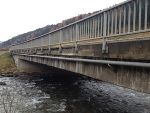 Auch an der Erlbrücke sind die Schäden augenscheinlich.