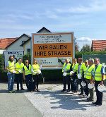 Kaiserwetter, tolle Stimmung: Die Großbaustelle in Hartberg läuft wie am Schnürchen. © Land Steiermark