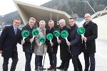 Geschäftsführer Rainer Kienreich, Vorstandsdirektor Klaus Schierhackl, Landesrat Anton Lang, Minister Norbert Hofer, LH Hermann Schützenhöfer, FP-Klubobmann Stefan Hermann, Geschäftsführer Andreas Fromm (v.l.). © ASFINAG/Oliver Wolf