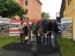 Franz Kortschak (Leiter der BBL Südoststeiermark), Hermine Trummer (Direktorin der VS Mureck), Mureck Bgm. Anton Vukan, LR Anton Lang, BR Martin Weber (Bgm. Tieschen), Stefan Frauwallner (HTL Bau) und Adolf Kaiser (Südwestbau, v.l.).    © Land Steiermark
