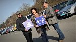 Bürgermeister Helmut Ofner (Kirchberg an der Raab), LAbg. Cornelia Schweiner, ÖBB-Regionalleiter Peter Kurnig.(v.r.).