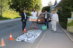 Bürgermeister Marcus Martschitsch, Bauausschuss-Obmann Markus Gaugl, Radverkehrskoordinator Anton Schuller, Bodenmarkierer Erich Fuchs (v.l.).