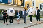 In der Volksschule St. Peter fiel der Startschuss für die neue Aktion an Volkschulen mit Maria Knauer-Lukas, Leiterin Verkehrssicherheit Land Steiermark, Direktorin Maria Wacker, Verkehrsreferent LH-Stv. Anton Lang und Barbara Linditsch, Landesreferentin für Verkehrserziehung (v.l.).