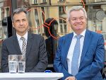 Bgm. Siegfried Nagl (l.) und LH-Stv. Anton Lang gestalten den ÖV am Griesplatz neu. © Stadt Graz/Fischer Bgm. Siegfried Nagl (l.) und LH-Stv. Anton Lang gestalten den ÖV am Griesplatz neu.