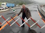 Sichtlich erfreut zeigte sich LH-Stv. Anton Lang bei der Verkehrsfreigabe der Grimmingbrücke.