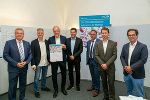 Auszeichnung für GrazLog: LH-Stv. Anton Lang, Gemeinderat Manfred Eber, Stadtrat Günter Riegler, Stadtbaudirektor Bertram Werle, ÖBB-Regionalmanager Peter Wallis, VCÖ-Sprecher Christian Gratzer und Wolfgang Feigl (Abteilung für Verkehrsplanung der Stadt Graz) (v.l.) © Land Steiermark/Frankl Auszeichnung für GrazLog: LH-Stv. Anton Lang, Gemeinderat Manfred Eber, Stadtrat Günter Riegler, Stadtbaudirektor Bertram Werle, ÖBB-Regionalmanager Peter Wallis, VCÖ-Sprecher Christian Gratzer und Wolfgang Feigl (Abteilung für Verkehrsplanung der Stadt Graz) (v.l.)